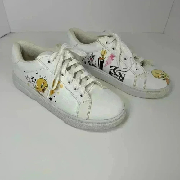 DOGO Sneakers Vegan Leather Tweety and Sylvester White Women Size 6 - Picture 1 of 6